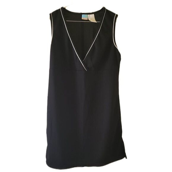 Le Cove Black with White Piping Short Sleeveless Dress - Picture 1 of 5